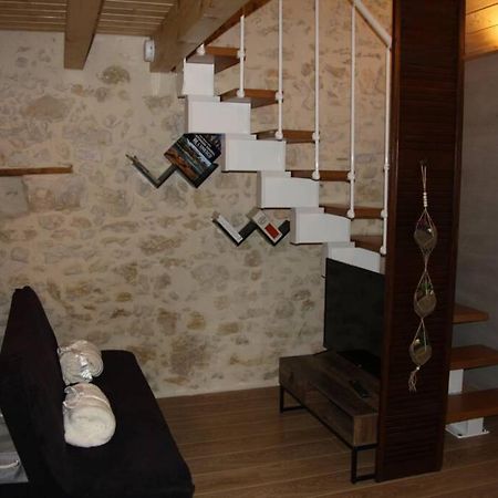 Le Portougais, Chalet A Chanaz, La Petite Venise Savoyarde Exterior photo
